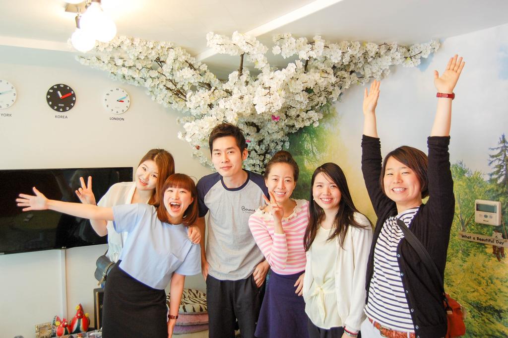 Bounce Hongdae Guest house *